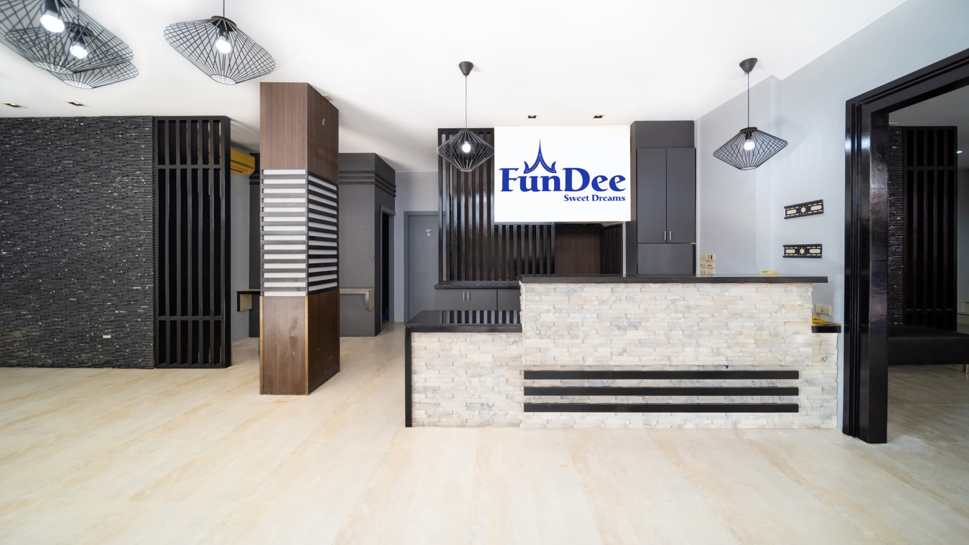 Fundee Boutique Hotel Slider 2
